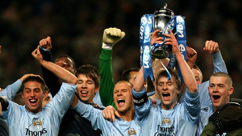 TGA会场外出现两位游戏CEO＂通缉令＂! 巨额引玩家猜测