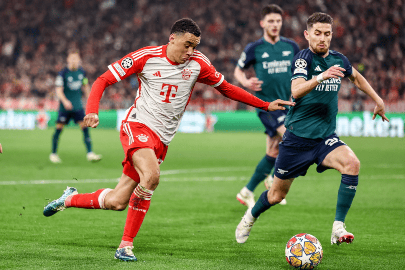 勒布朗-詹姆斯年终大战惨遭批评 净负值全场垫底 美媒呼吁退役