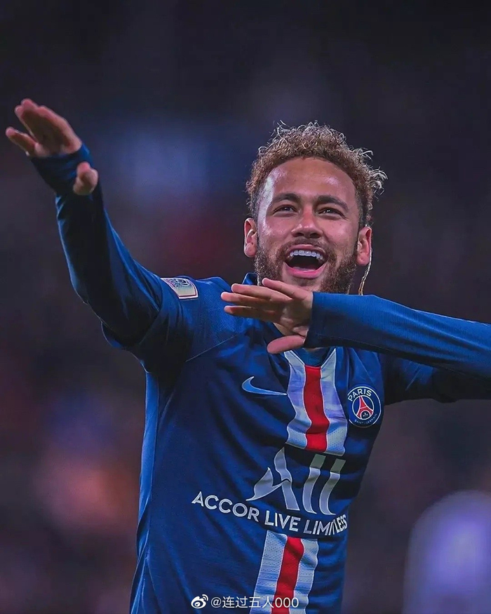 综合体育赛事评论 专家观点与球迷声音汇集